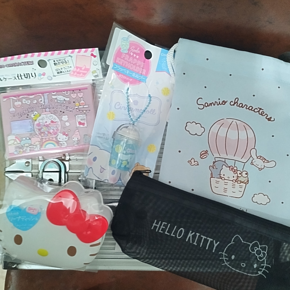 Sanrio hello kitty bundle